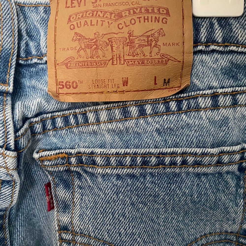 Levi’s Jeans - Picture 2 of 3